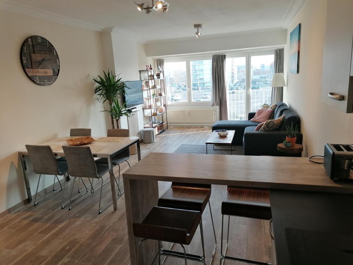 Appartement Vlak Aan Zee Oostende